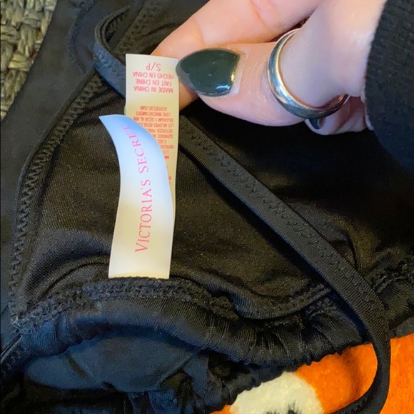 Bikini set - Picture 3 of 3